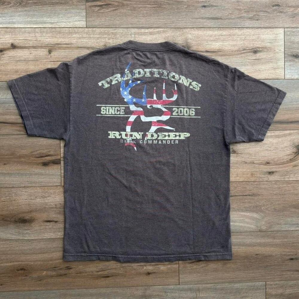 Early y2k buck commander tee